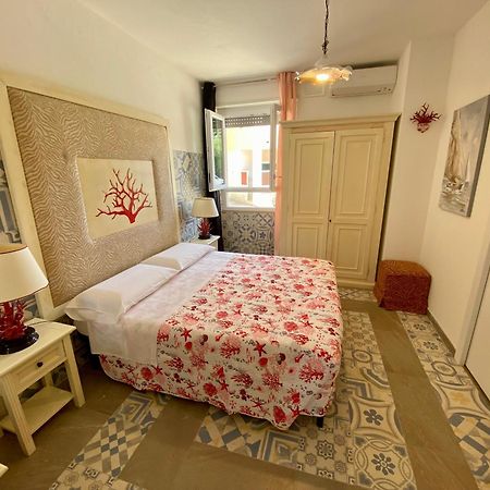 Casetta Al Mare Isola Rossa Room photo